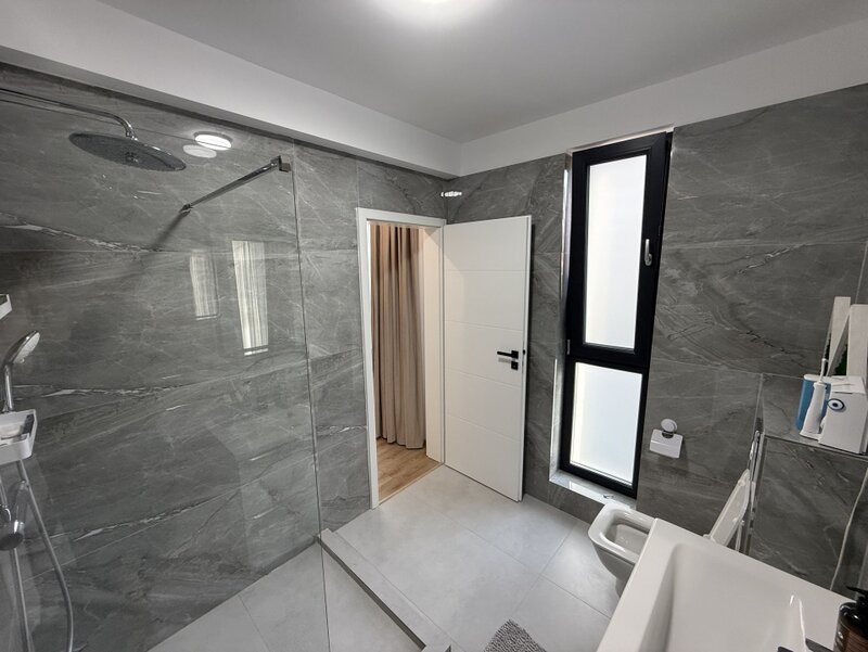 Ozana - 1 Decembrie 1918 - vila superba finalizata in 2025 / 4 camere si 4 bai